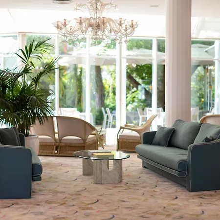 Hotel Savoy 5*